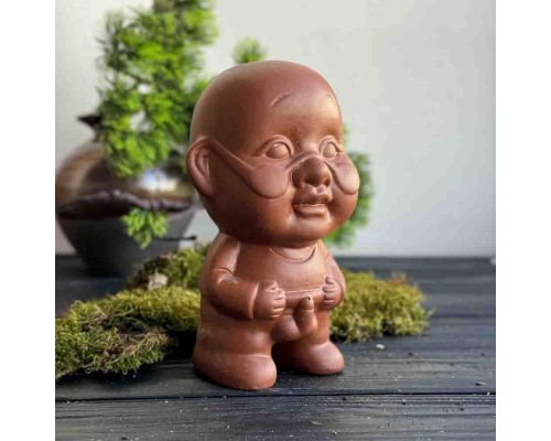 Чайная фигурка из глины Писающий мальчик для чайной церемонии, чабани и декора чайного пространства