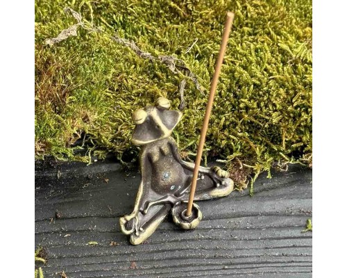 Підставка для пахощів Жаба йог латунна декоративна для аромапаличок та медитації